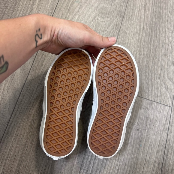 Size 10.5 kids cheetah print vans - Picture 6 of 7